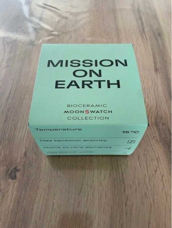 Omega x Swatch Mission To Earth MoonSwatch- SO33G100