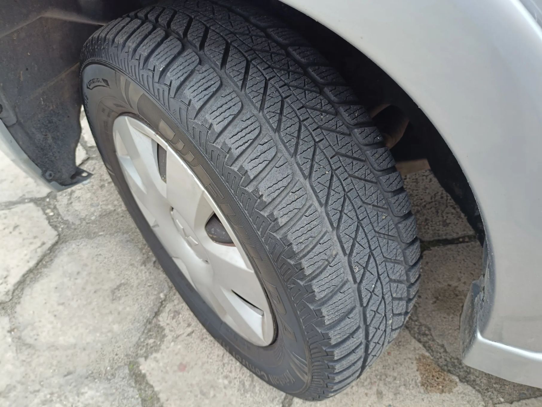 Mitsubishi Outlander 4X4 * wersja dakar* ksenon * klima