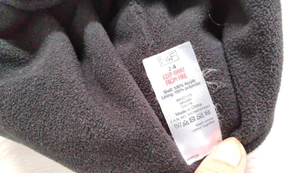 Zimowa czapka z daszkiem F&F, rozmiar 2-4 lata