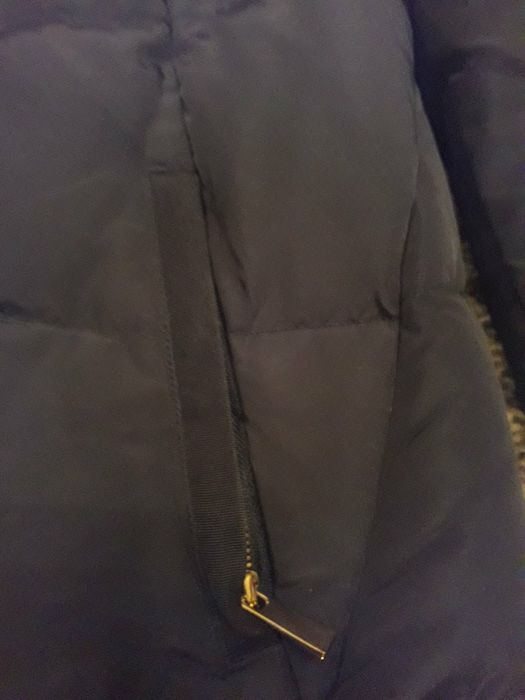 женский пуховик Zara.