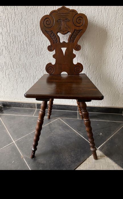 Antyk krzesła chłopskie z litego dębu ok. 1800 r.