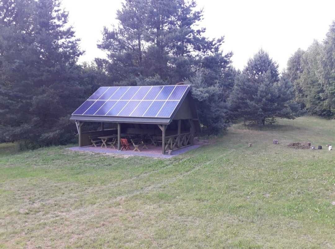 Noclegi nad jeziorem Narie. Pokoje. Prywatna plaża. 4 km od Kretowin