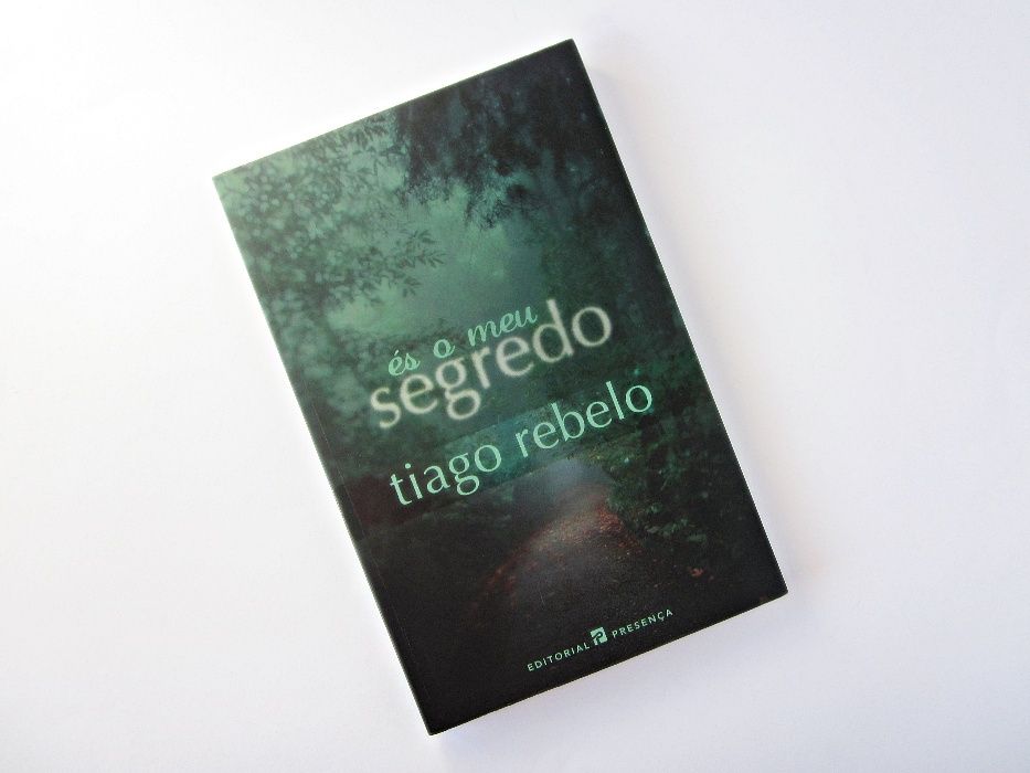 Livro "És o meu segredo" - Tiago Rebelo