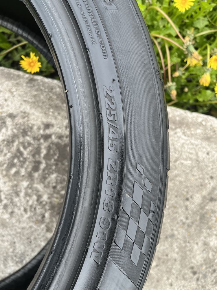 Kumho 225/45 r18