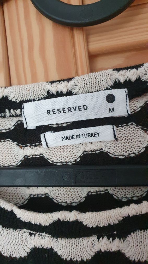 Sukienka z dzianiny, Reserved S