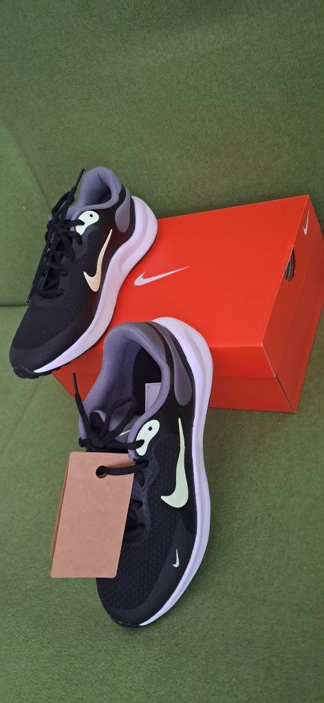 buty nike revolution 7 rozm.38.5 wkładka 24cm