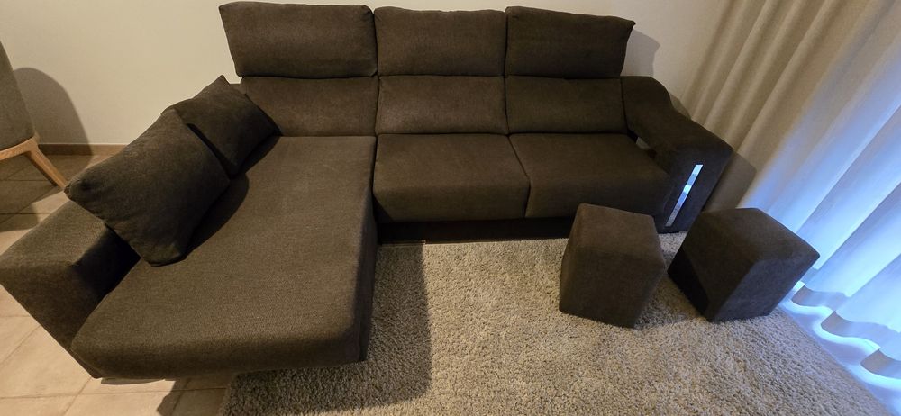 Sofá chaise longue castanho