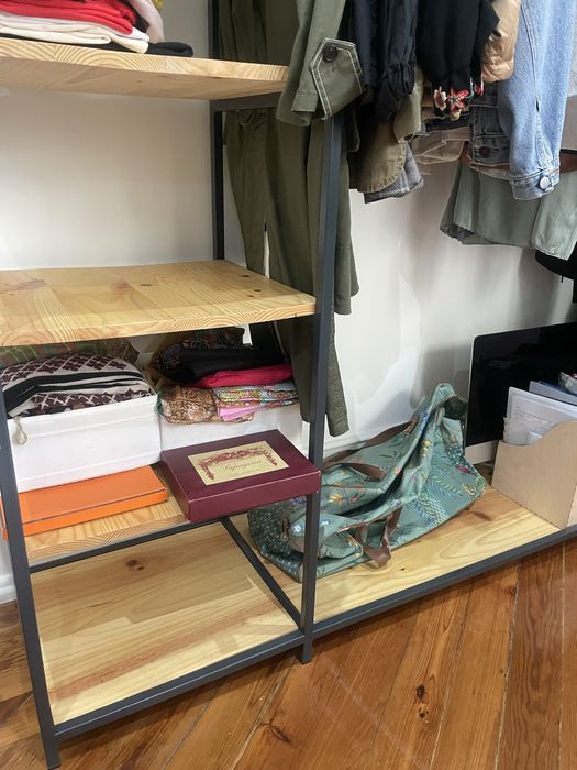 Charriot 200x180 estrutura madeira maciça e ferro lacado a preto