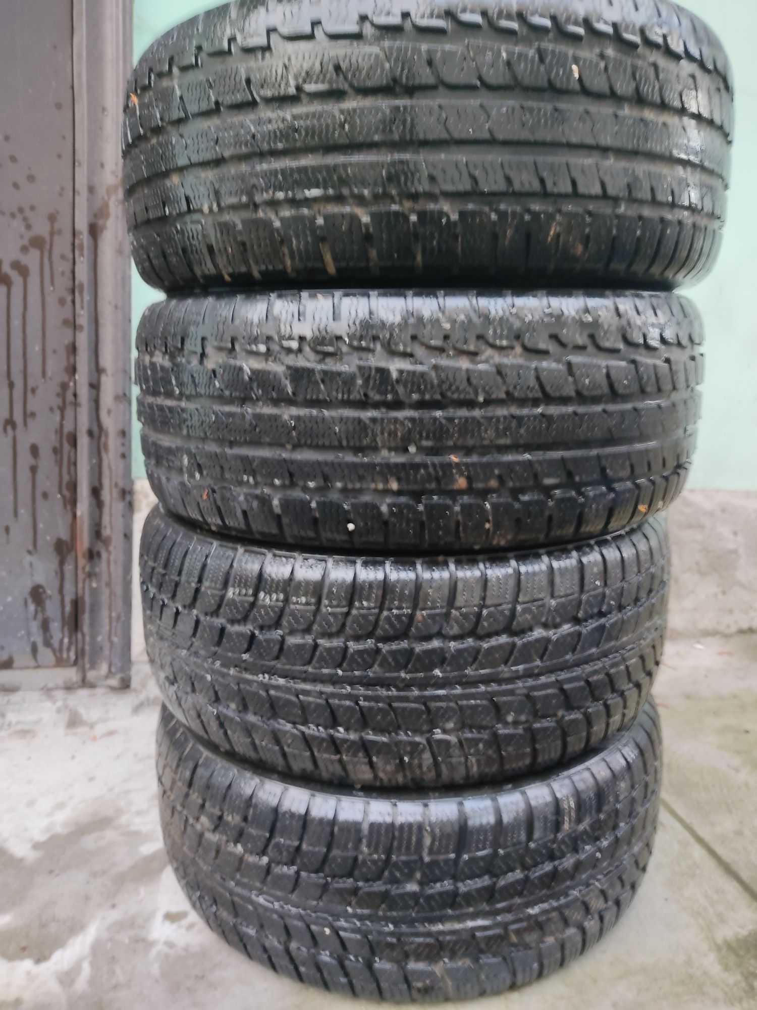 Kumho I Zen KW27 225/45 R18 95V Fortuna Winter 225/45 R18 95 XL