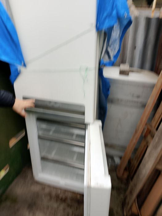 Продам холодильник Whirlpool