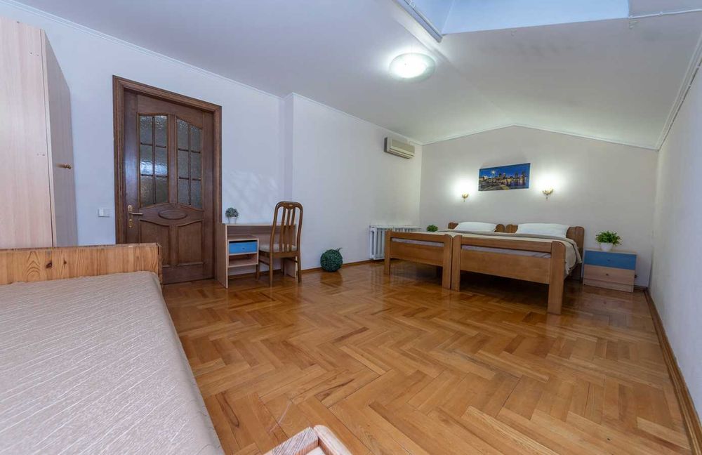 4к Жилянська 7, метро Олімпійська, Палац спорту