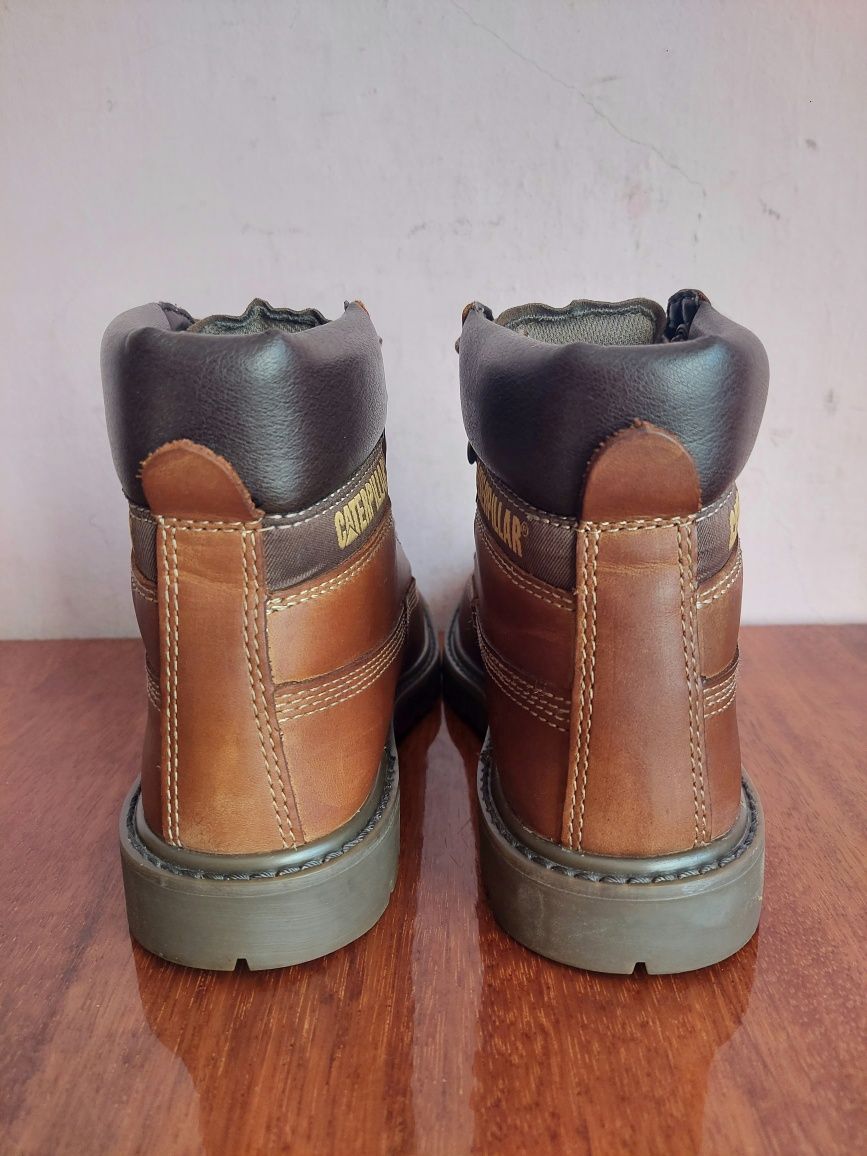 Ботинки caterpillar Colorado timberland оригінал 

РОЗМІР по бірці:
UK