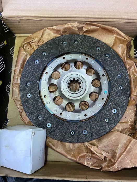 Комплект зчеплення BMW e39 /  e46 2.8 M52 сцеплення е39 М52