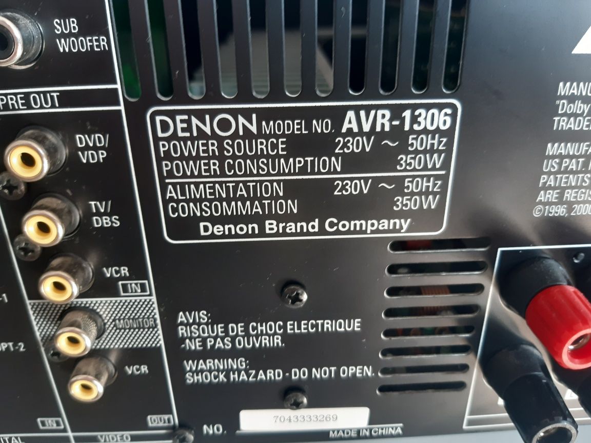 Amplituner kina domowego Denon .
