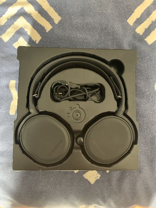 Fones Steelseries Arctis 3