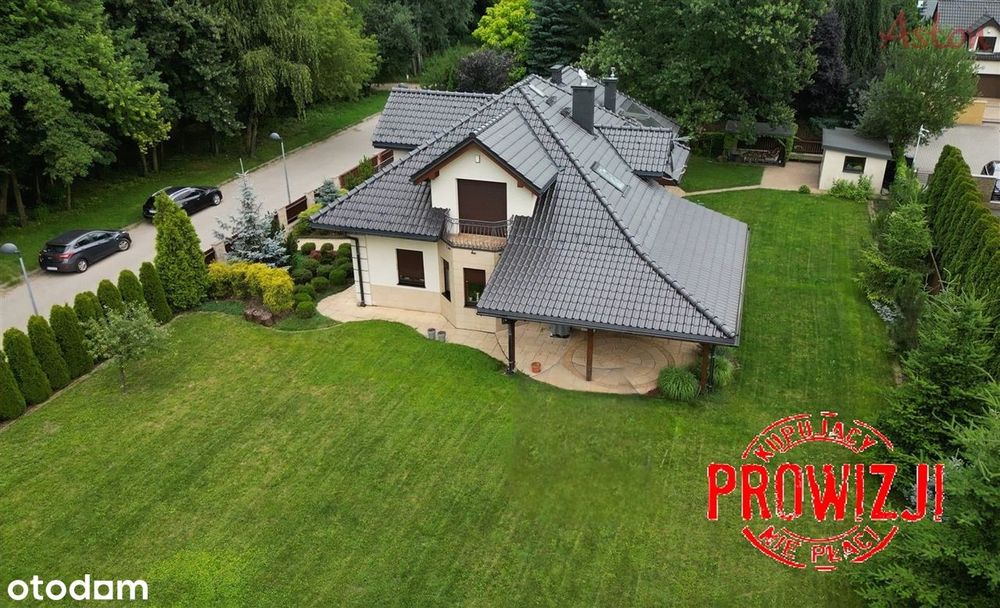 Piękny stylowy dom przy Trzech Stawach