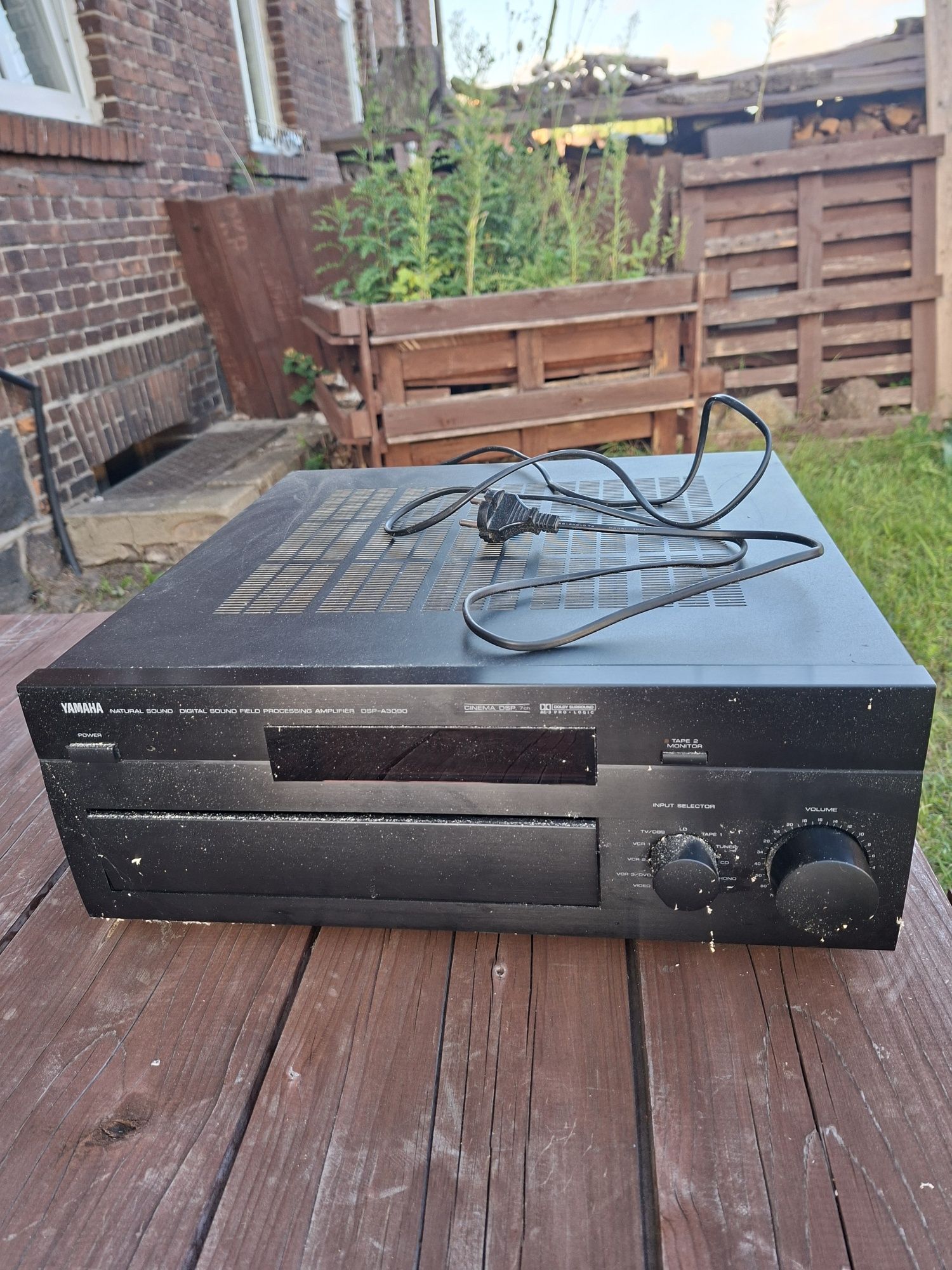 Wzmacniacz Yamaha DSP-A3090
