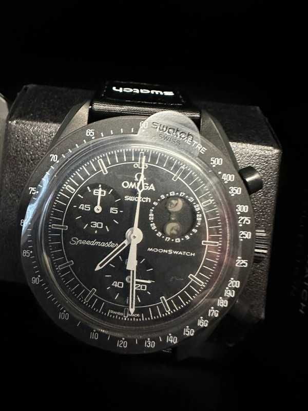 Omega x Swatch Snoopy SO33B700 Gwiazdy