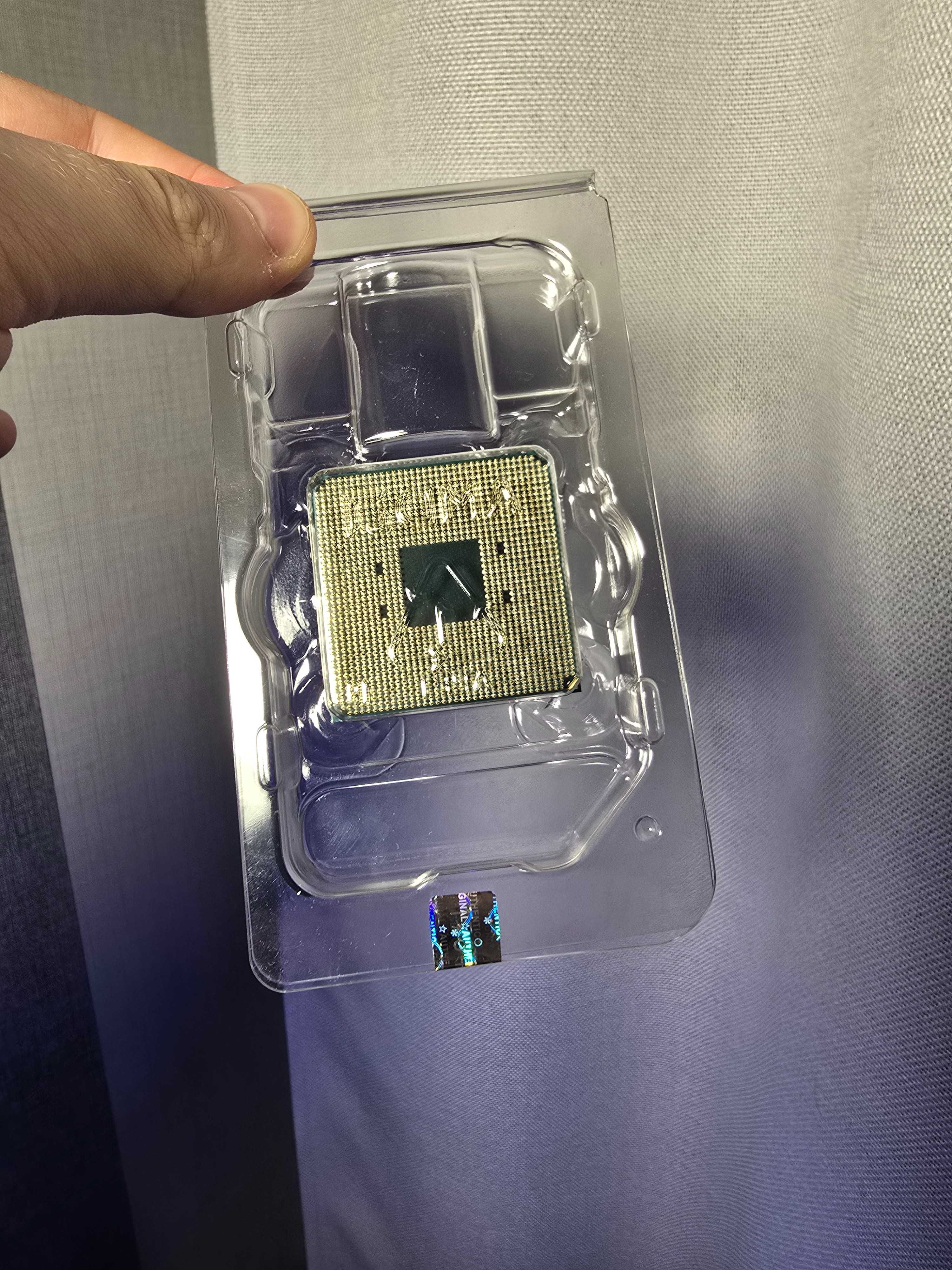 AMD Ryzen 5700x AM4 Новий з пломбами та гарантією, оптом та в роздріб
