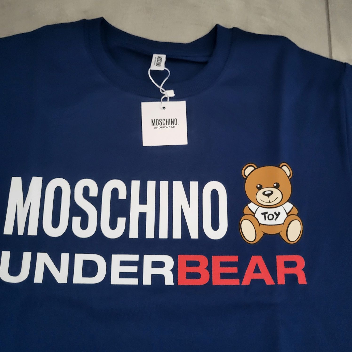 Nowa bluza Moschino L
