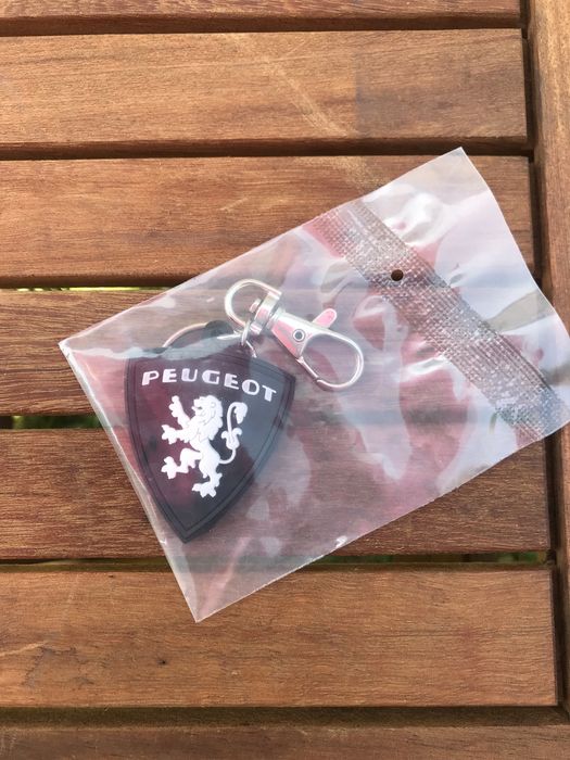 Breloczek pegueot nowy brelok