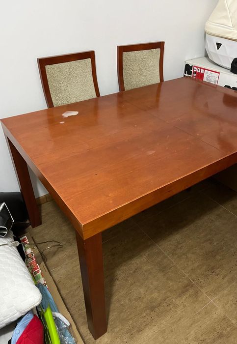 Mesa de jantar cerejeira