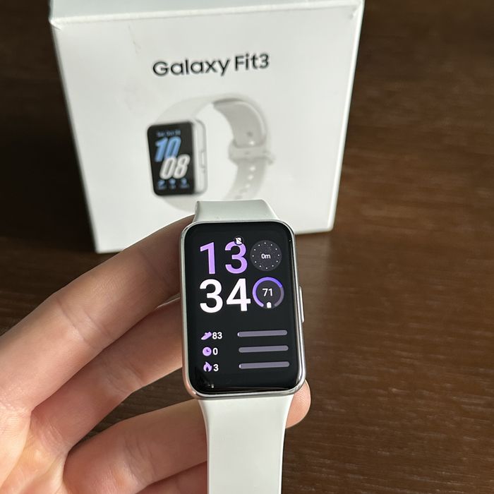Смарт годинник Galaxy Fit3