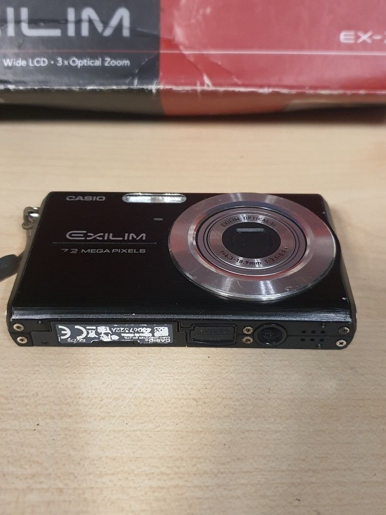 Aparat cyfrowy CASIO EXLIM EX-Z75 sprawny z ładowarką 7.2mpx