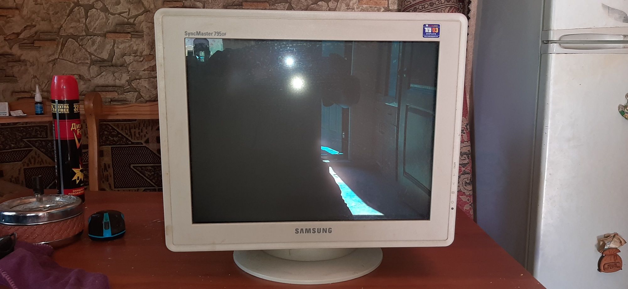 Монитор самсунг 795df