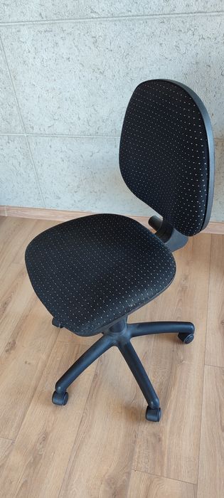 Krzesło biurowe czarne