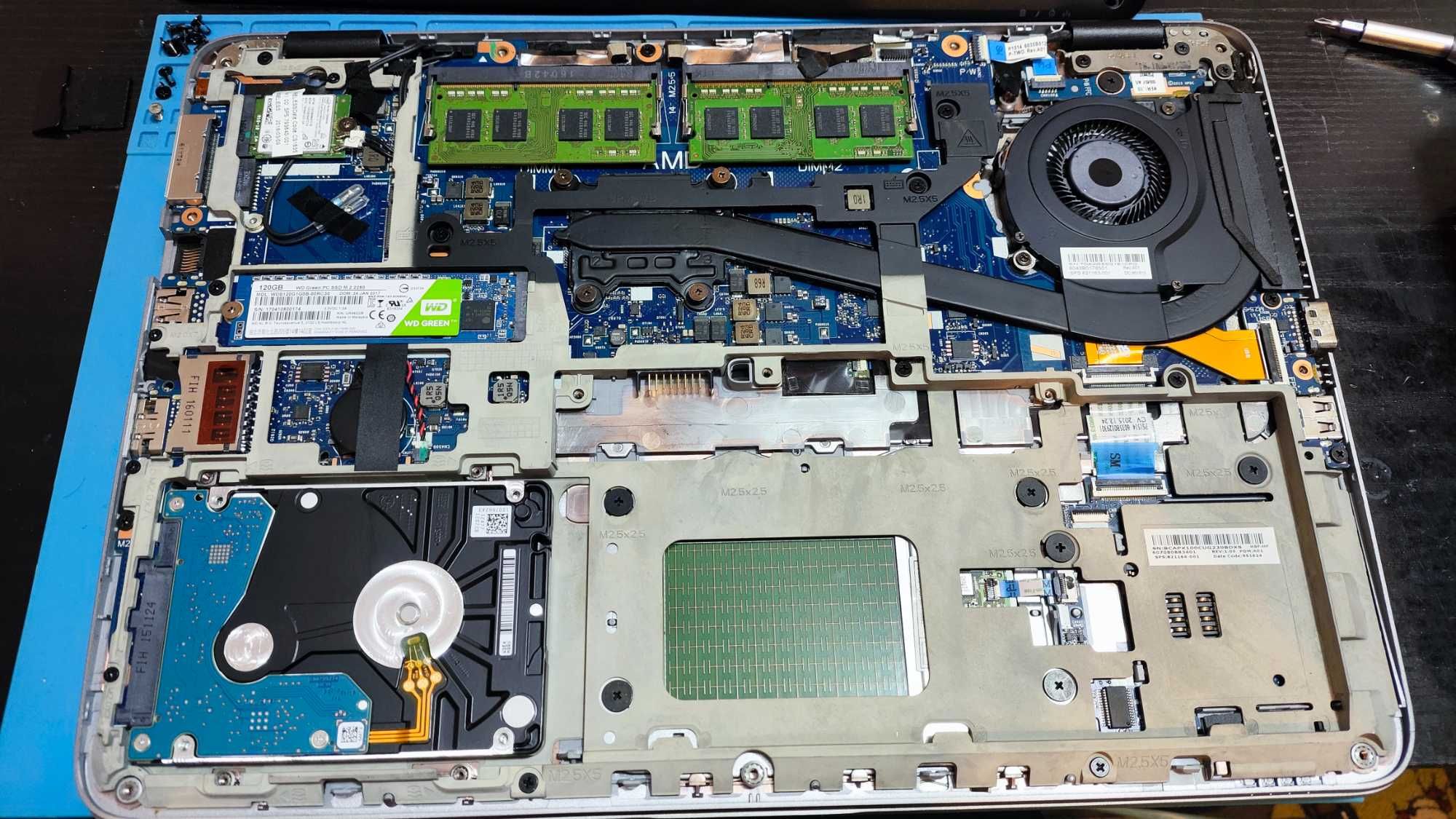 Laptop Elitebook 745 G3 AMD A10+GPU/8GB/W10 SSD.128+HDD.1TB