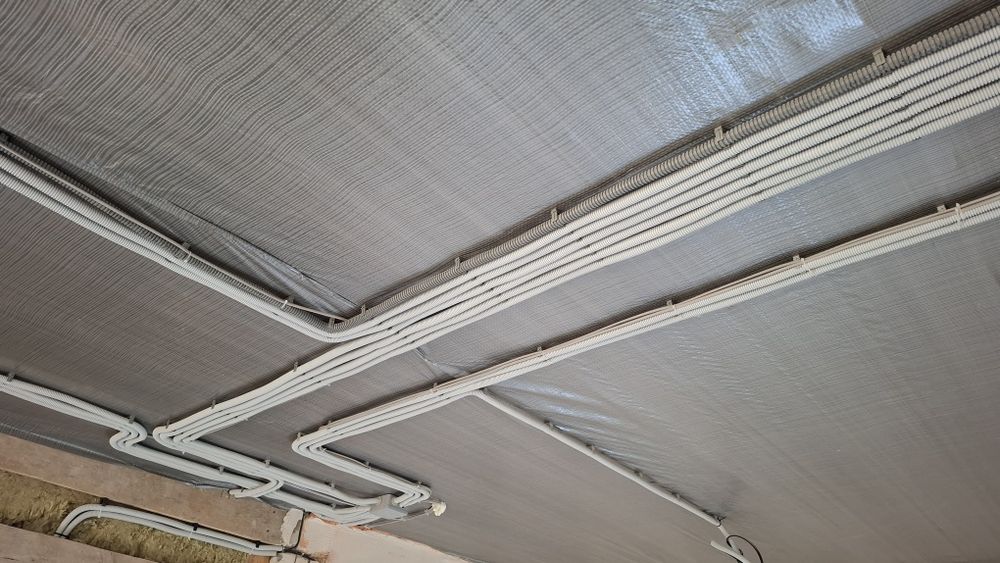 Послуги електрика та професійний замір заземлення