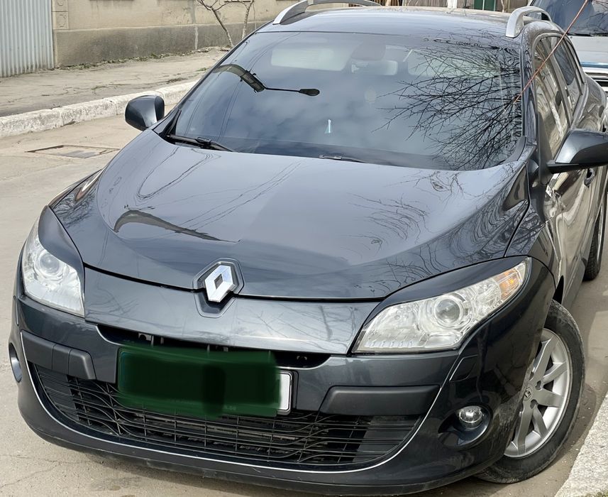 Megane 3 1.9dci в отличном состоянии.
