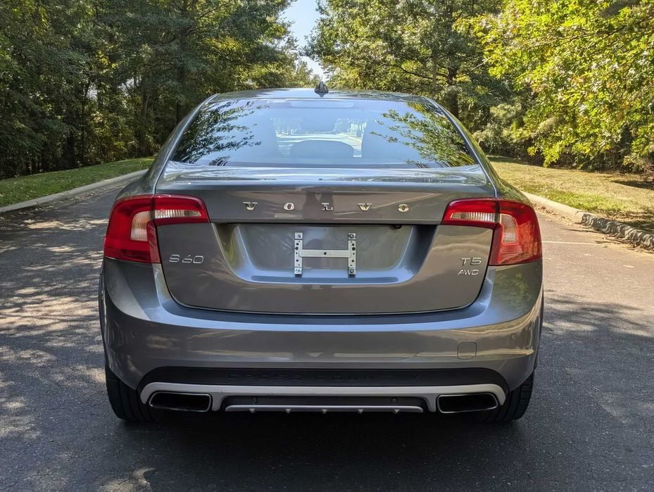 Volvo S60      2017