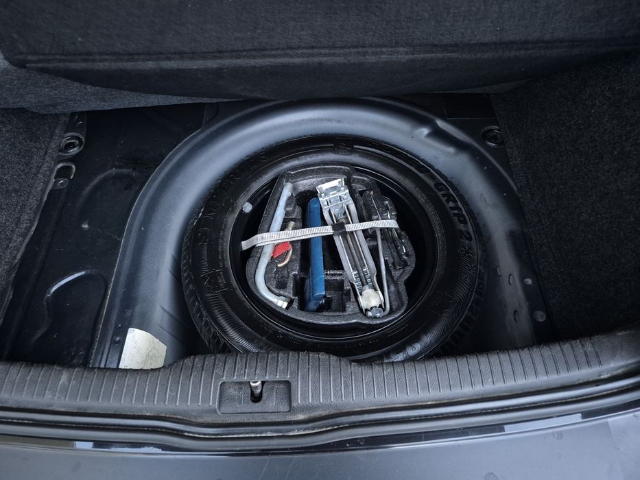 Продам Golf IV 1,6