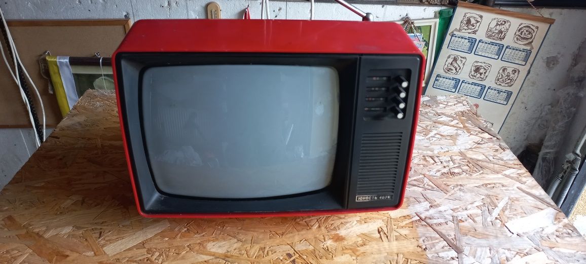 Telewizor z lat 70/80