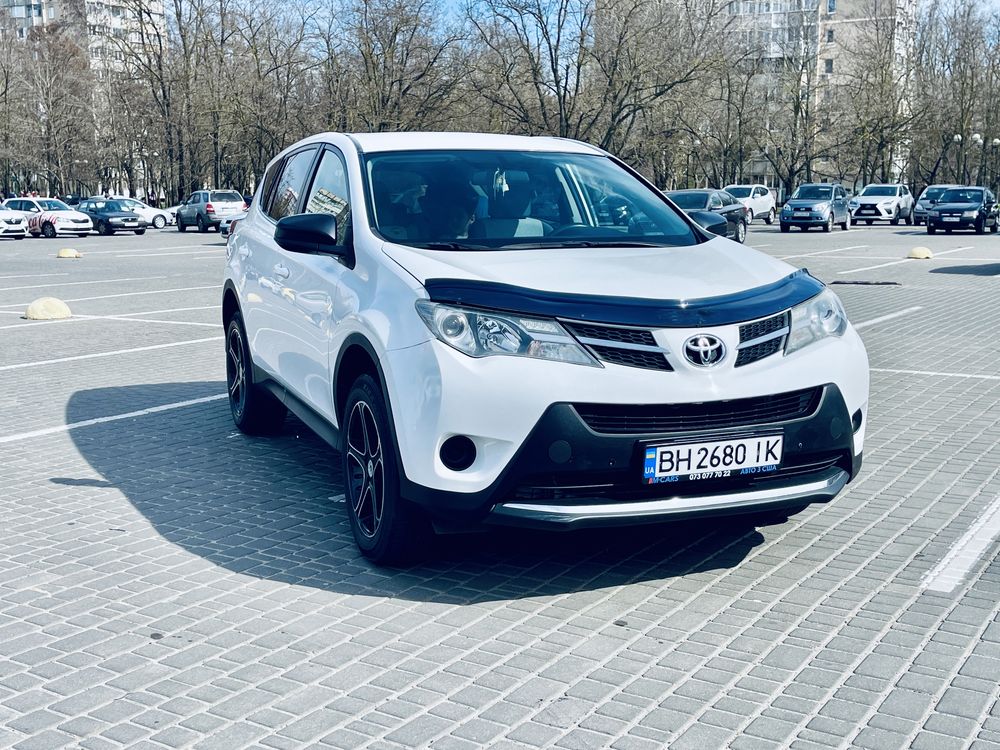 Продам Toyota RAV4 LЕ AWD