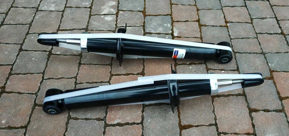 Амортизатор задний, стойка ВАЗ 2110 Sato Tech к-т.