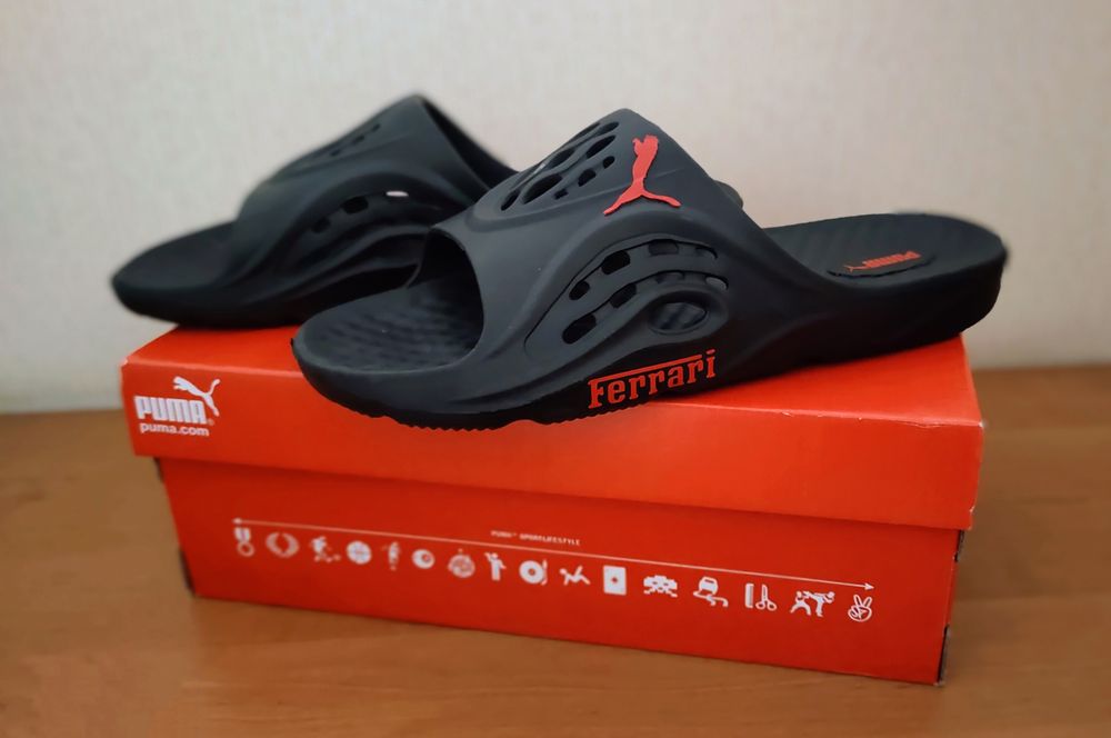 На стандарт и узкую стопу Шлепанцы шлепки мужские черные