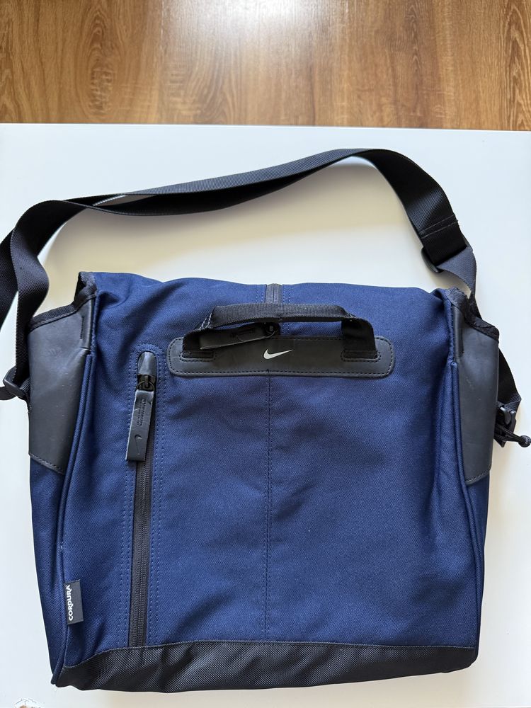 Torba na ramie na laptopa teczka listonoszka nike vintage podróżna