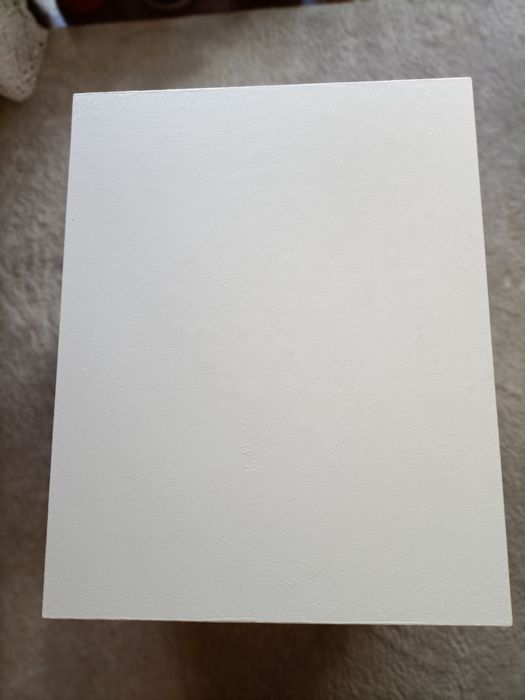 Mesinha de cabeceira  ou apoio