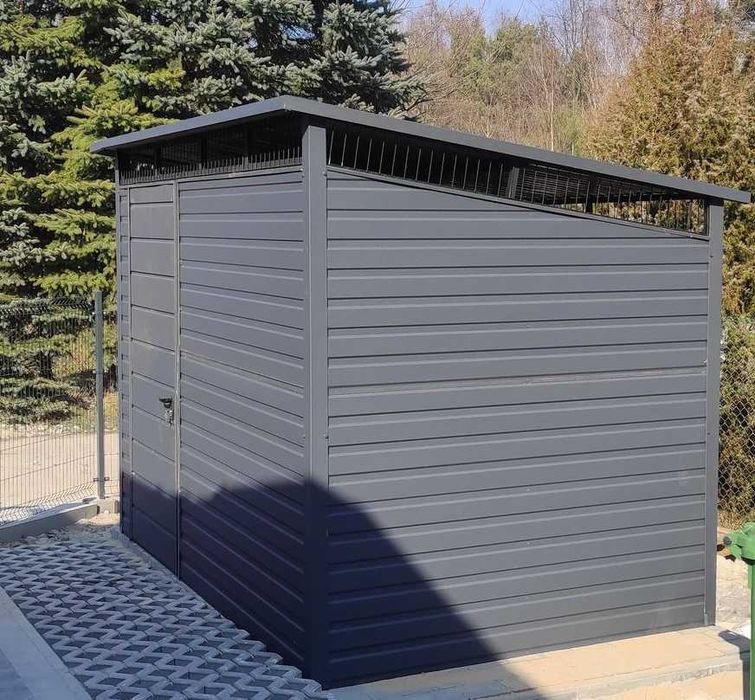 Wiata śmietnikowa z całej blachy 2x1