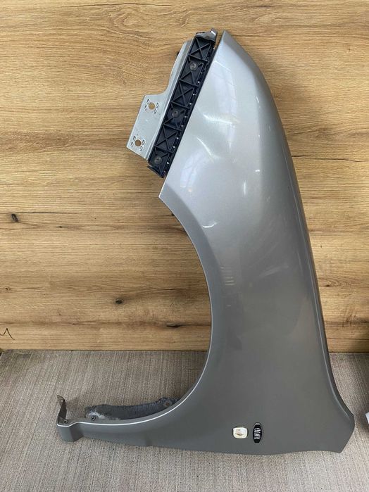 Błotnik przedni lewy, prawy skoda Fabia I kolor 9202