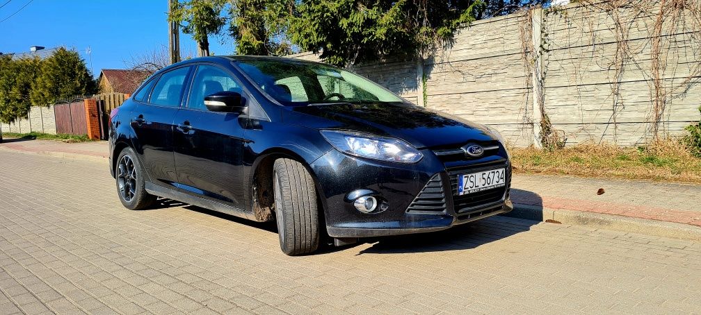 Ford Focus Sedan 2.0 benzyna 2014 automat