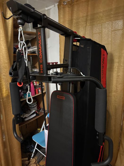 Máquina multifunções de Ginásio