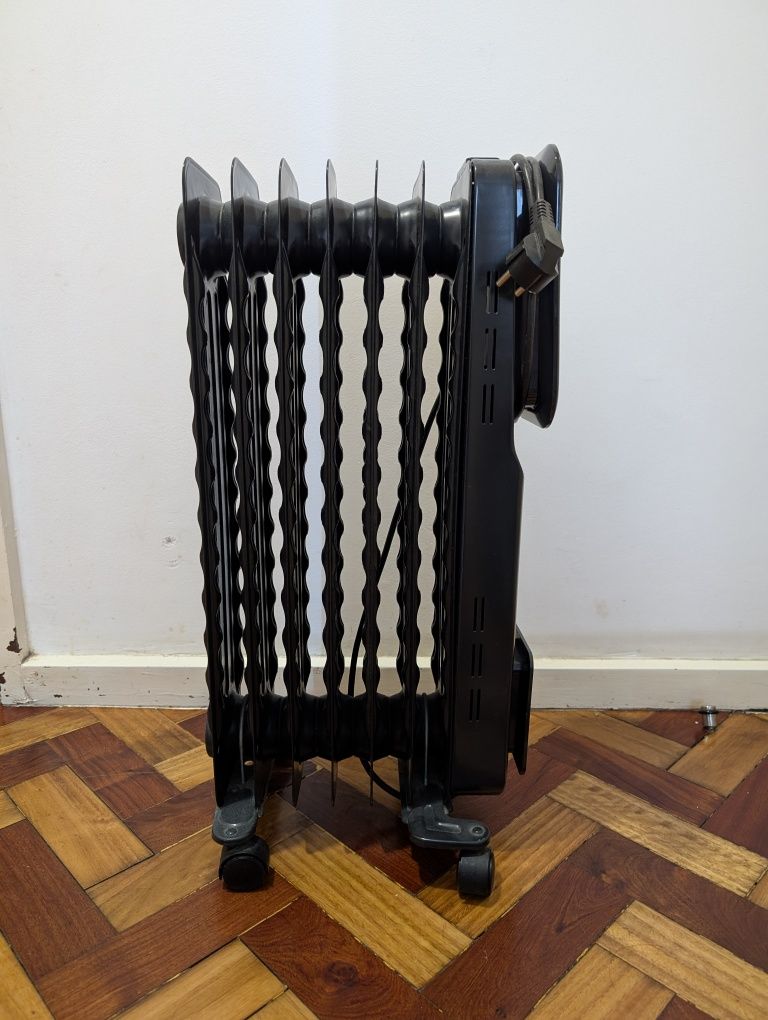 Aquecedor a Óleo UFESA RD1500D