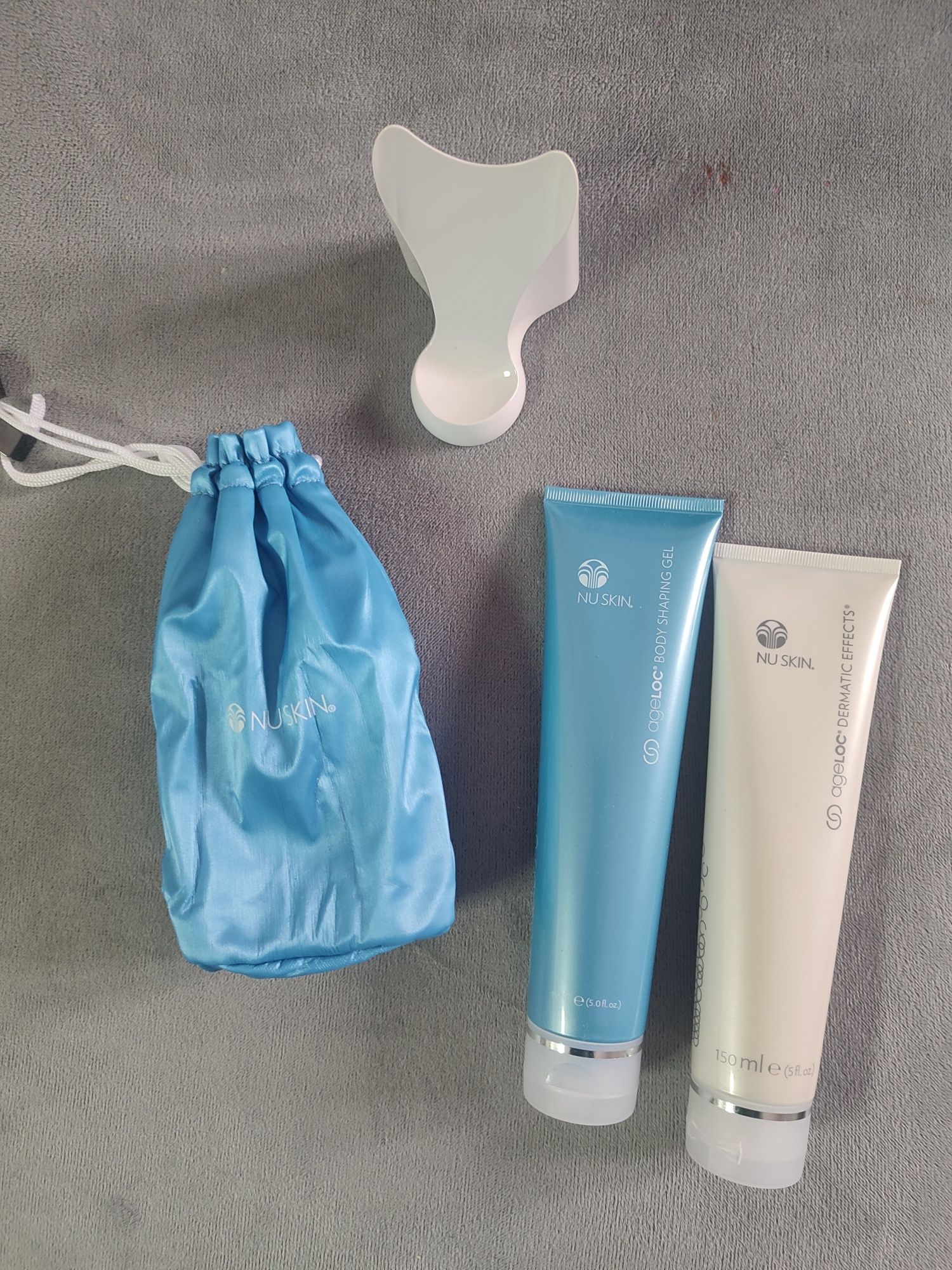 Galvanic spa da NuSkin com cremes