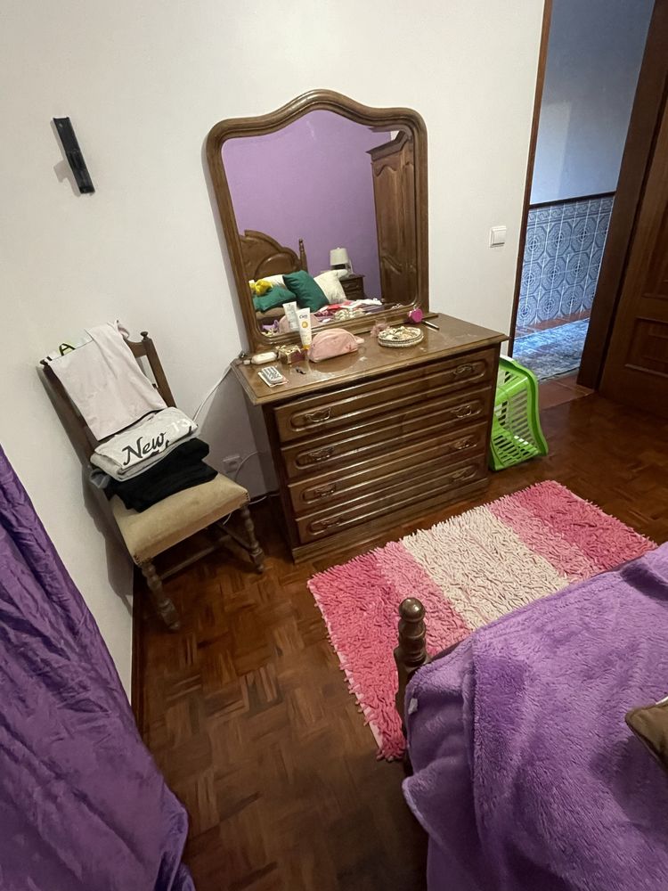 Quarto em madeira