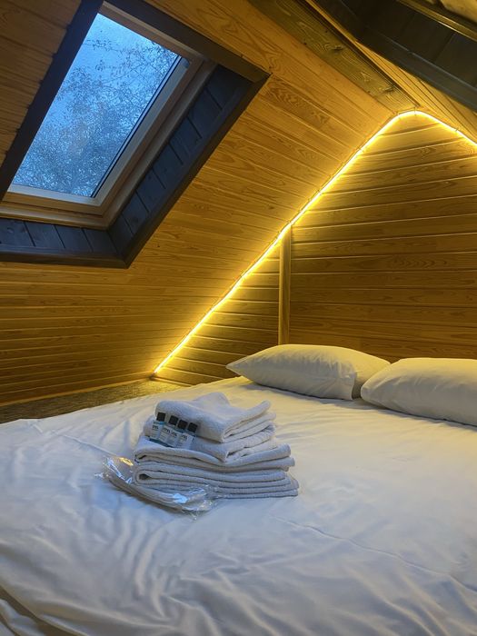 Будиночок з теплим басейном