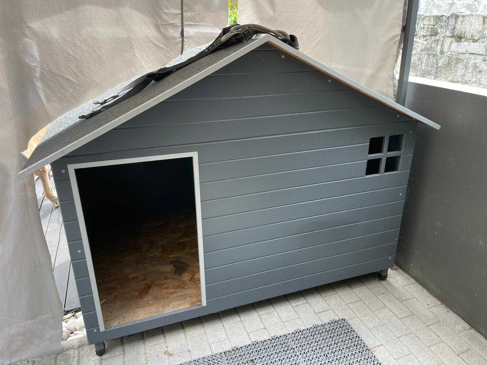 Casota para cão em madeira - Marca "Casotas e Companhia"